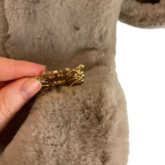 Madewell NWT Plush Faux Mink Fur Scarf with Brooch - Picture 4 of 6